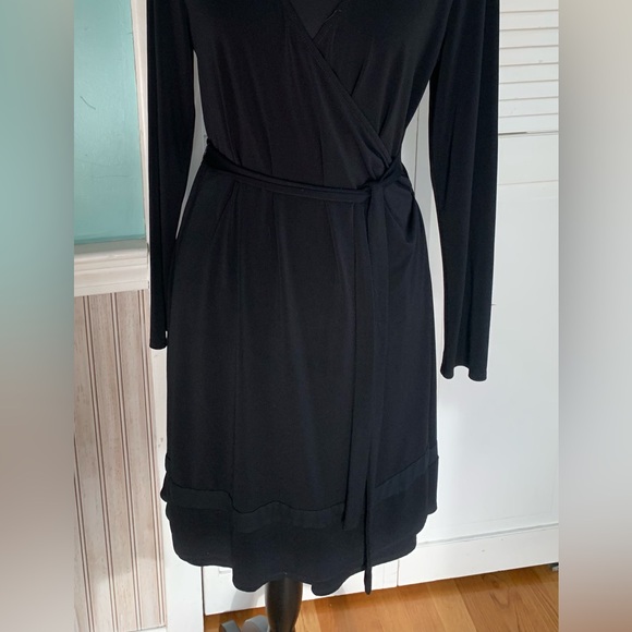 Simply Vera Vera Wang Black Wrap Dress - Picture 3 of 5